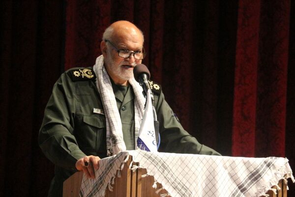 مراسم بزرگداشت شهید چمران و روز ملی بسیج اساتید