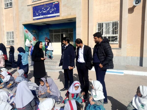 پویش کشوری پرسش مهر ریاست جمهوری، در دبستان حضرت آسیه