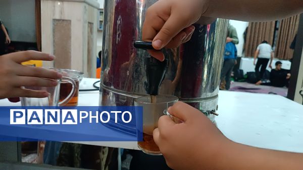 افطاری دومین روز اعتکاف دانش آموزی «سه روز در بهشت»