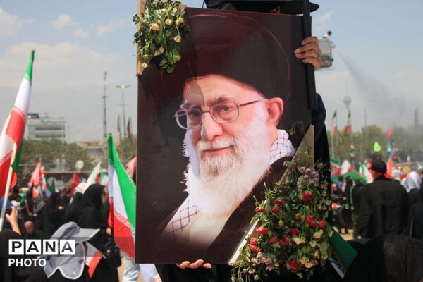 من خود به چشم خویشتن دیدم که جانم می رود ...