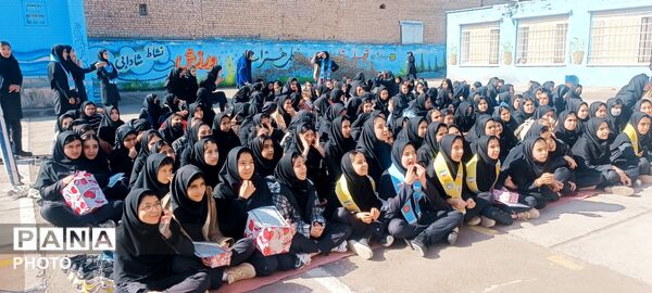 جشن ستارگان در دبیرستان نیایش شهرستان باخرز