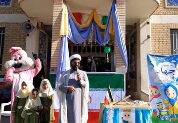 جشن شکوفه‌ها در دبستان جهاد جعفرآباد
