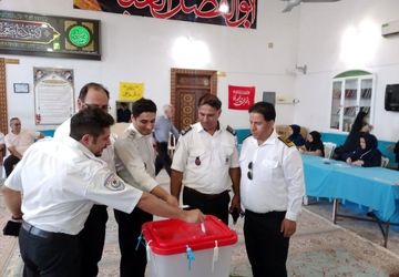 حضور پرشور مردم شهر آستارا در انتخابات 