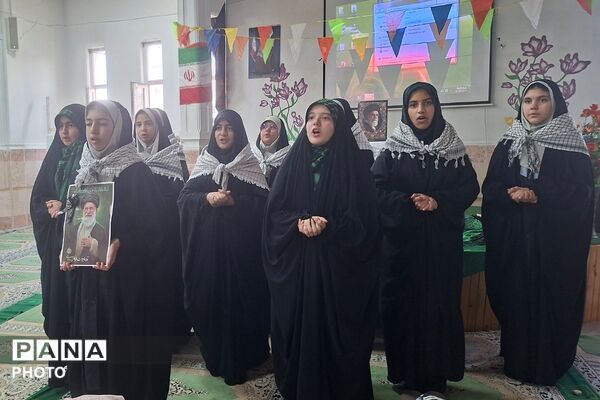 آغاز سال تحصیلی در زینبیه ۲ شهریار با اقامه نماز جماعت و حضور مسئولان آموزش و پرورش