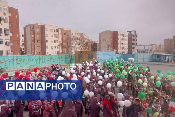مدارس اسلامشهر یکصدا در جشن انقلاب 