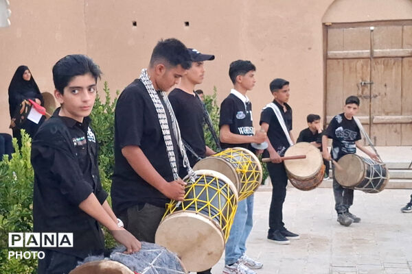سوگواره احلی من العسل در نجف آباد