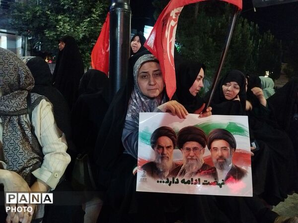 شبی دیگر در سایه سرای مسجد جامع شهرستان نیشابور با حضور نماینده مردم نیشابور 