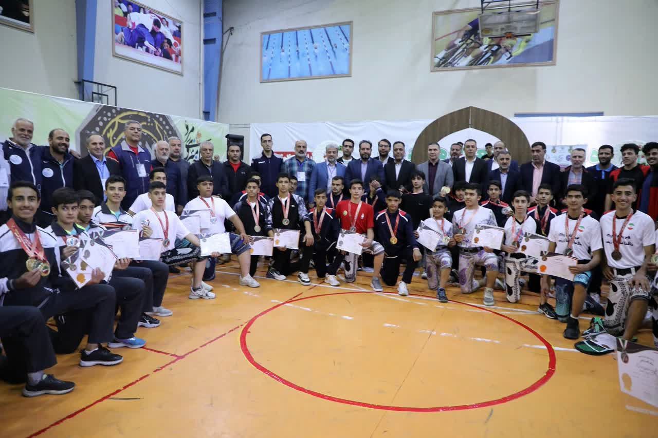 خراسان جنونی قهرمان رقابت‌های ورزش زورخانه‌ای در المپیاد استعدادهای برتر