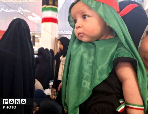 آیین شیرخوارگان حسینی با حضور همسران شهدا در قم