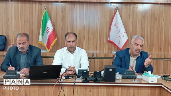 گردهمایی مدیران مدارس شهرستان بن با محوریت پروژه مهر و بازگشایی مدارس