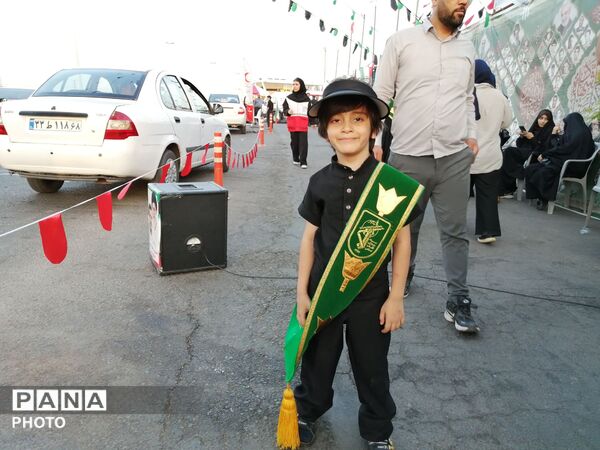  خدمت صادقانه خادمان و پذیرایی گرم از زائران در موکب تنکمان
