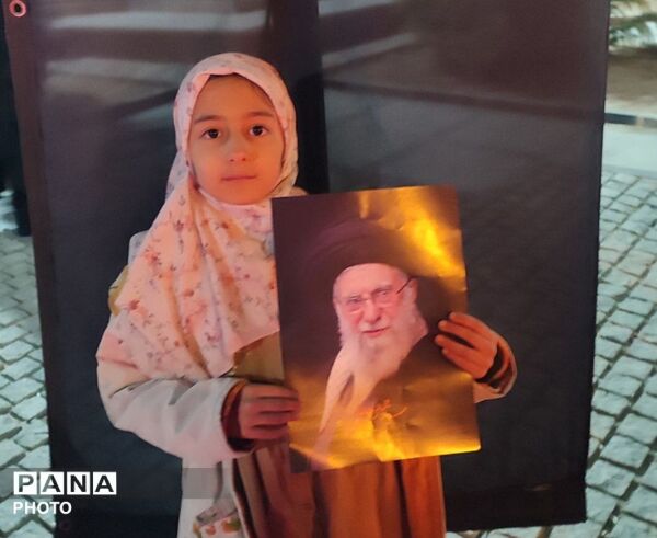 تجمع باشکوه مردمی  برای خونخواهی رهبر شهید در شهرستان بهار