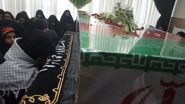 شهید گمنام ۱۷ ساله مهمان ویژه دبیرستان دخترانه امام حسین(ع) دوره اول  واحد ۳