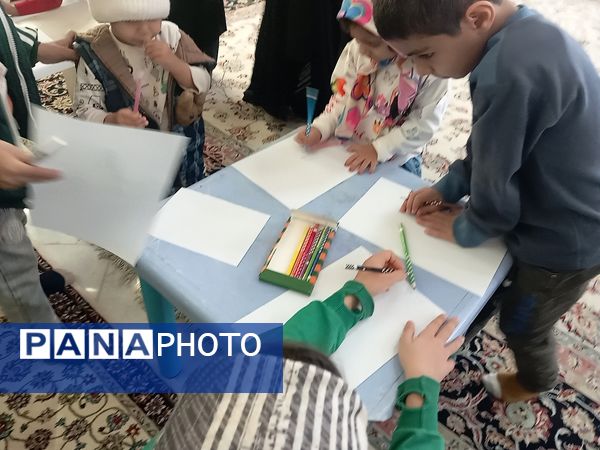 برپایی غرفه کودک در نماز جمعه 