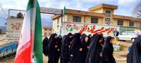 قاب‌های ماندگار در کنار شهید منطقه میانکوه