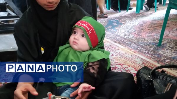 مراسم شیرخوارگان حسینی در حسینیه ولیعصر زرقان 