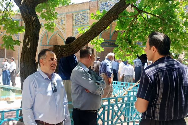  میز خدمت اداره کل آموزش فنی و حرفه‌ای استان کردستان در مسجد جامع شهر سنندج