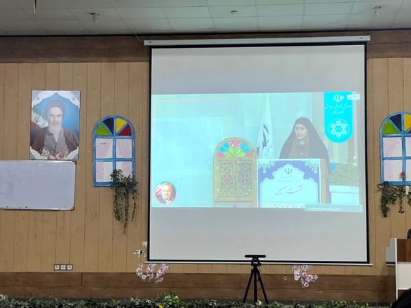 کارگاه آموزشی و جلسه وبیناری با وزیر آموزش و پرورش
