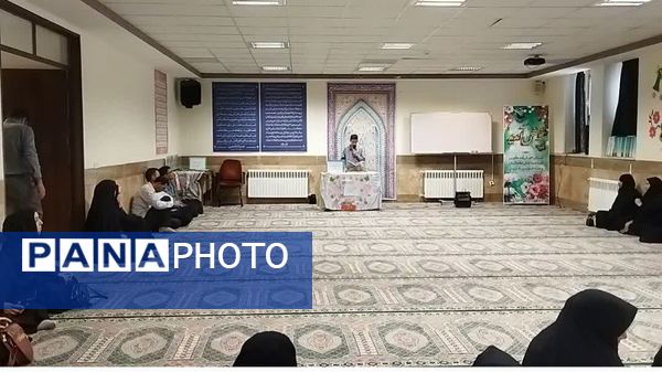 انتخابات انجمن اولیا و مربیان در دبستان مرحوم واحدی زارچ