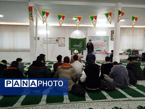 جشن ولادت باسعادت حضرت مهدی (ع) در دبیرستان نمونه آیت‌الله خامنه‌ای