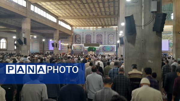 نماز جمعه با حضور مسئولان آموزش و پرورش نیشابور به مناسبت هفته بزرگداشت معلم 