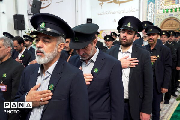 آیین خطبه خوانی خادمان حرم حضرت معصومه(س) در روز دختر