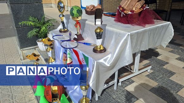 یک روز ورزشی در دبیرستان معراج تبریز