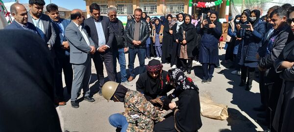 مدرسه انقلاب‌، تجلی‌گر آرمان ملت ایران