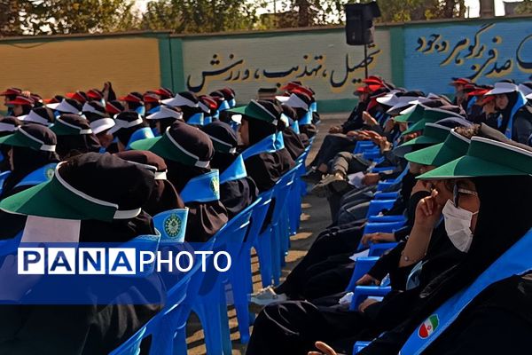 همایش «وطن‌یار»؛ تجدید عهد دانش‌آموزان ورامینی با شهدا و فرهنگ ایستادگی