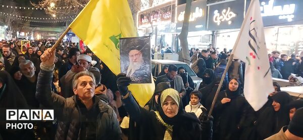 تجمع و راهپیمایی مردم بجنورد برای بیعت با رهبر جدید