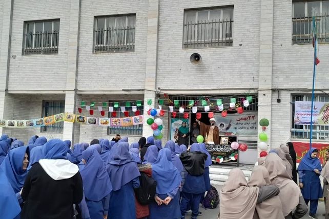 مراسم نیمه شعبان در دبیرستان دخترانه پروین اعتصامی 