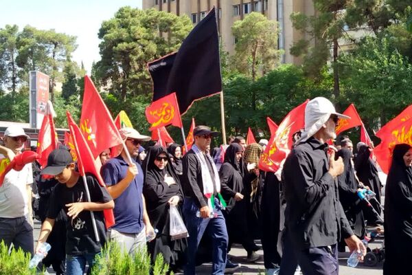 اربعین است و جهان یکسره هیأت شده است