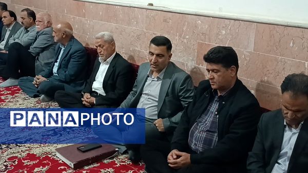 نشست فرماندار با اصناف و بازاریان گناباد 