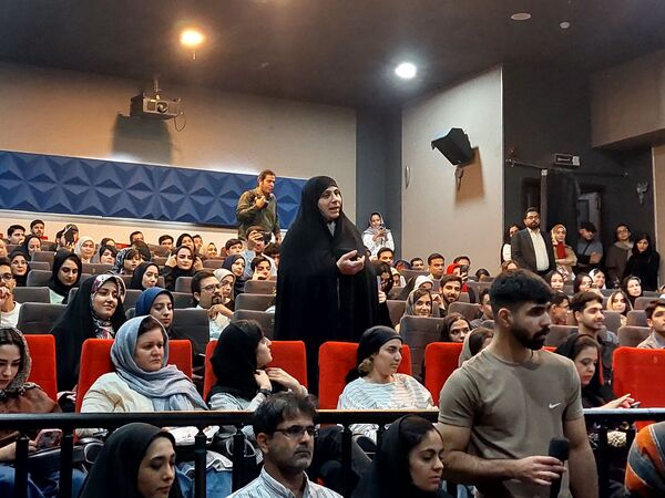 جشن امضای کتاب«ن‌ی‌س‌ت» در مشهد