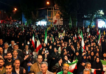 کوهدشت همچنان در میدان،شب هشتادویکم دفاع از وطن
