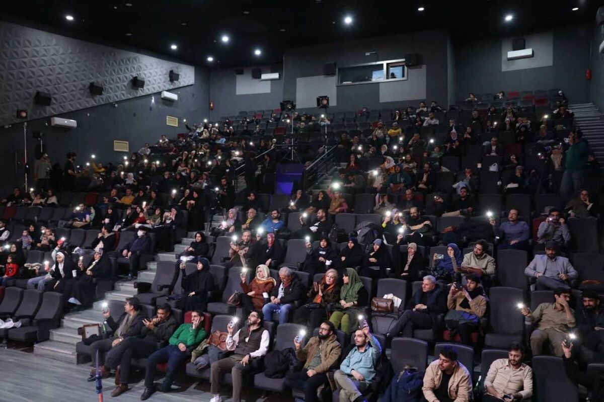 برگزیدگان هشتمین جشنواره شعر طنز «امضای کری تضمین است» معرفی شدند