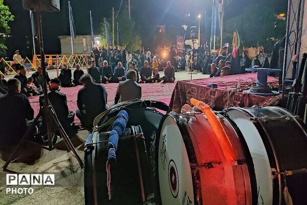 هیئت زنجیر زنی ابا عبدالحسین،  شب تاسوعا در شهر بار نیشابور 