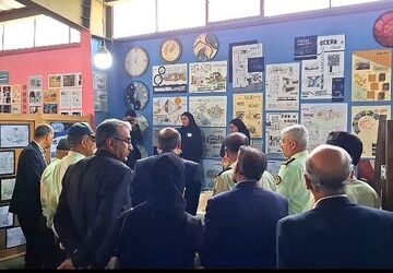 بازدید مسئولین اداره آموزش وپرورش خمینی‌شهر از نمایشگاه مشاغل هنرستان امیر در خمینی‌شهر
