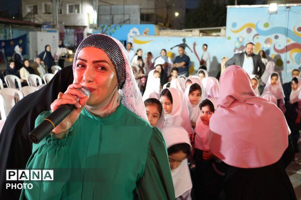 جشن شکوفه‌ها در مدرسه ۱۷ شهریور بجنورد با یاد دختران شهید میناب
