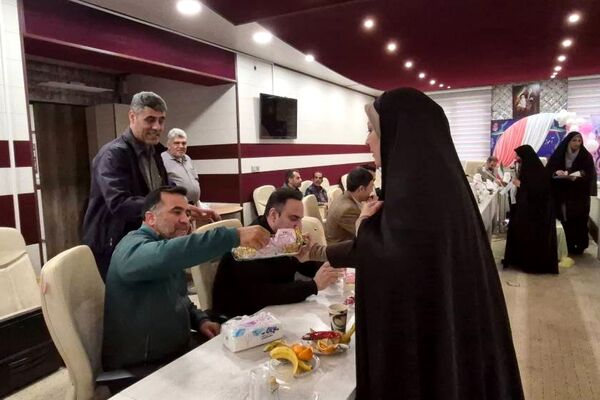 تقدیر از بانوان شاغل در اداره آموزش و پرورش کهریزک 