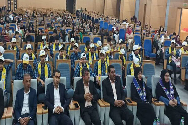 زنگ مقاومت در  دبیرستان غیر دولتی پسرانه پیشتازان (متوسطه اول) شهر جم