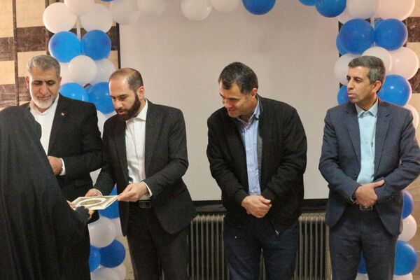بزرگداشت روز زن و تجلیل از بانوان شاغل در آموزش‌وپرورش 