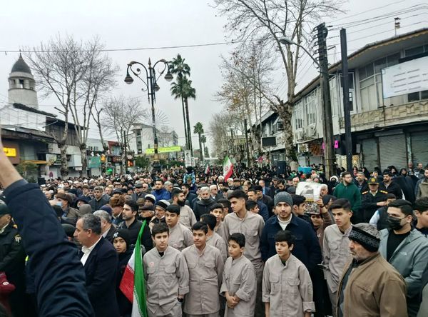 حماسه حضور نسل‌های انقلاب در لنگرود