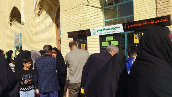 گذری بر غرفه موسسه منتظران ظهور  در نماز جمعه این هفته نیشابور 