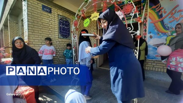 مراسم جشن شکوفه‌ها در شهرستان دهلران 