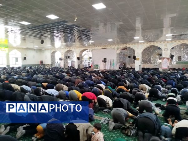 نماز جمعه در شهرستان کاشمر 