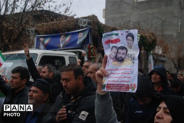 تشییع با شکوه چهار شهید وطن از دیار مرند با حضور مدیرکل آموزش و پرورش آذربایجان شرقی 