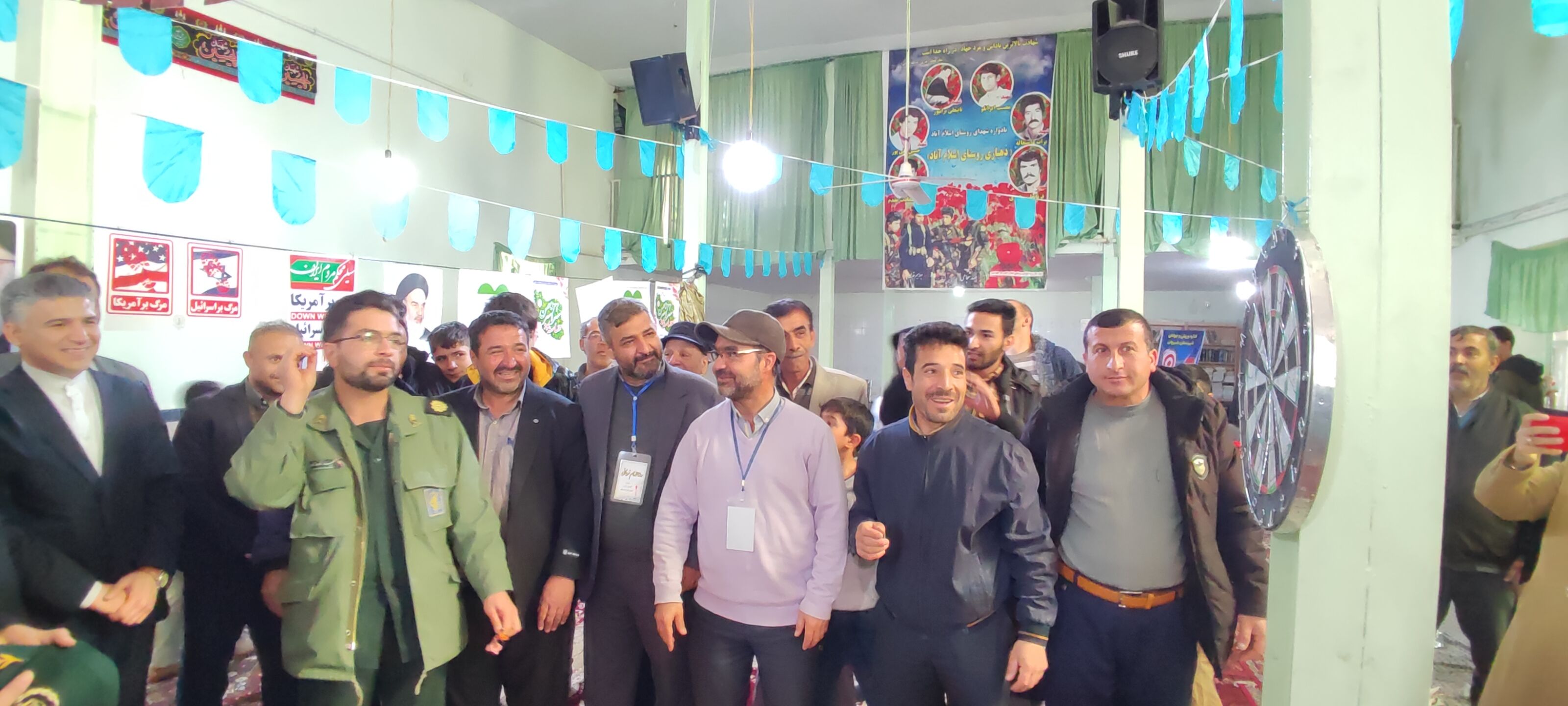 برگزاری مسابقات دارت در جشن بزرگ ۲۲بهمن در روستای اسلام آباد شیروان 