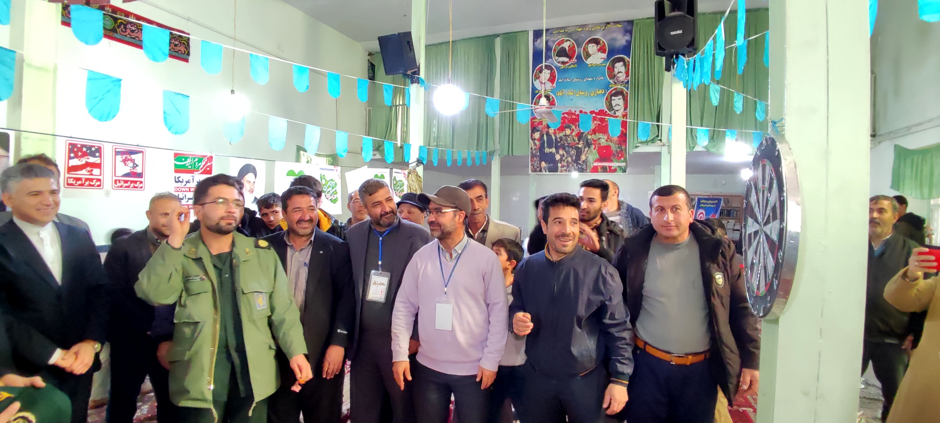 برگزاری مسابقات دارت در جشن بزرگ ۲۲بهمن در روستای اسلام آباد شیروان 