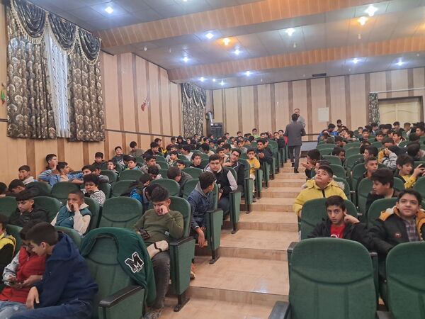 جشن روز دانش‌آموز در دبیرستان پژوهش آشخانه 